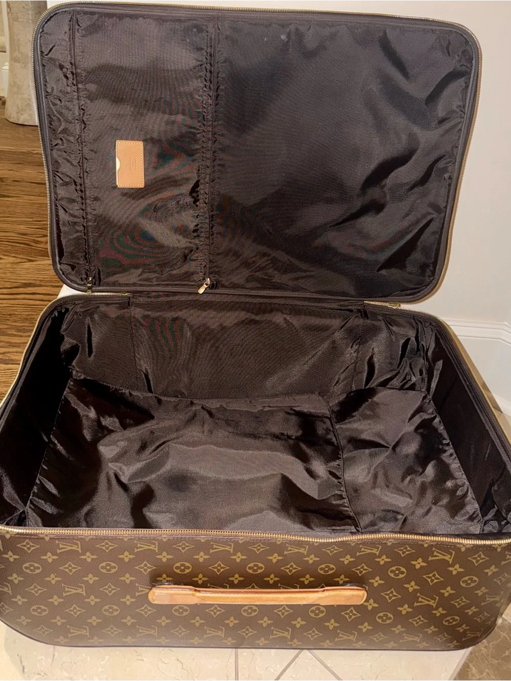 Louis Vuitton authentic louis